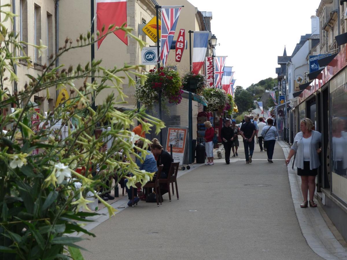 Le Ruban Bleu Face A La Mer Arromanches-les-Bains Exterior foto